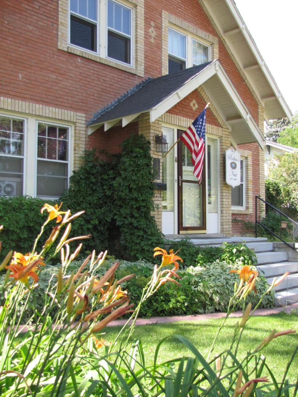 Robins Nest Bed & Breakfast Cody Exterior photo